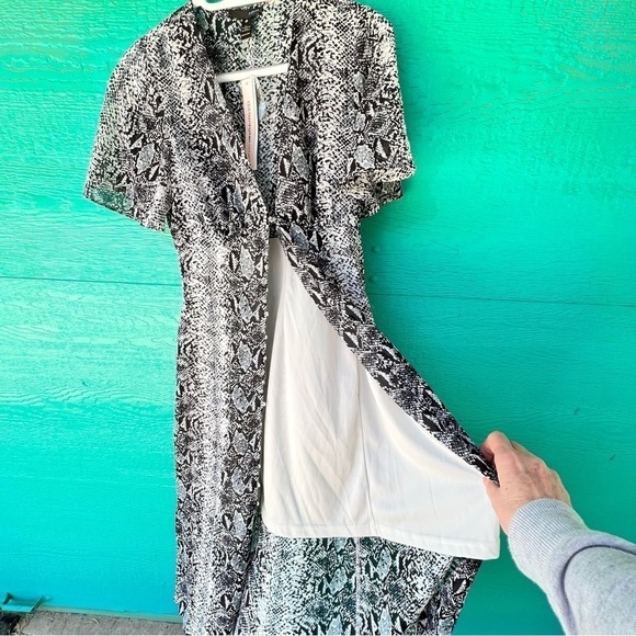 BLOOMINGDALE’S AQUA SHEER LAYER MIDI DRESS SIZE XS NWT - Picture 2 of 9